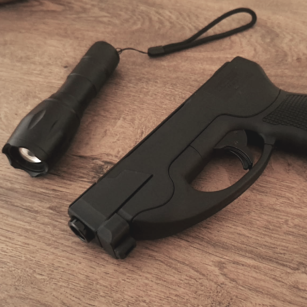 HDP50 / TP50 Compact Gen2 compensator installed with a flash light